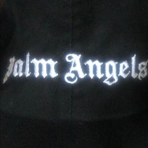 Meet your Posher, Raymond